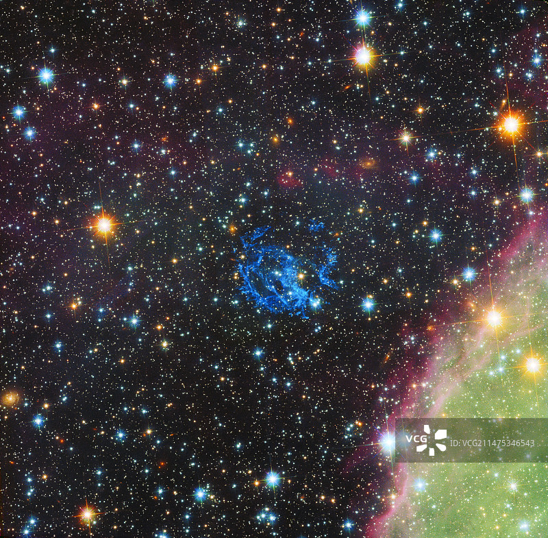 超新星遗迹E0102-72.3光学图像图片素材