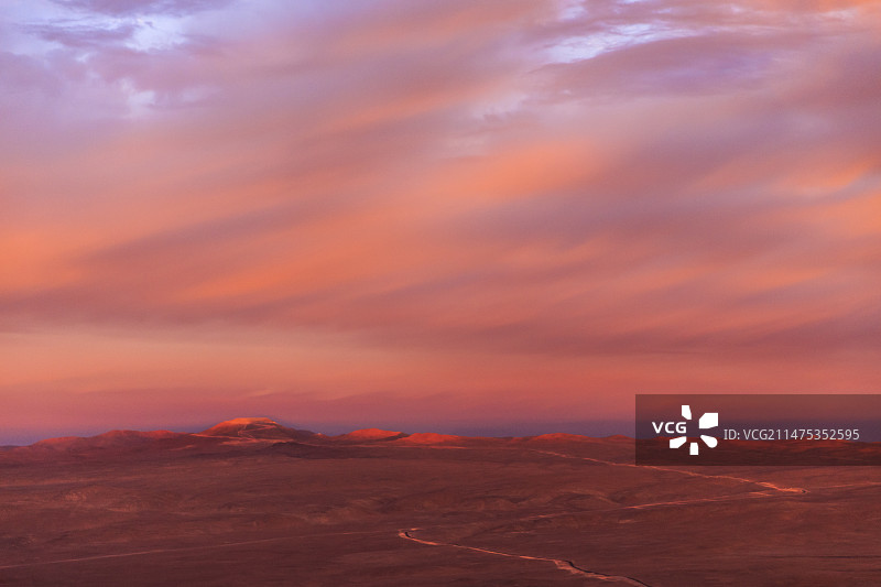 阿马佐内斯山日落图片素材