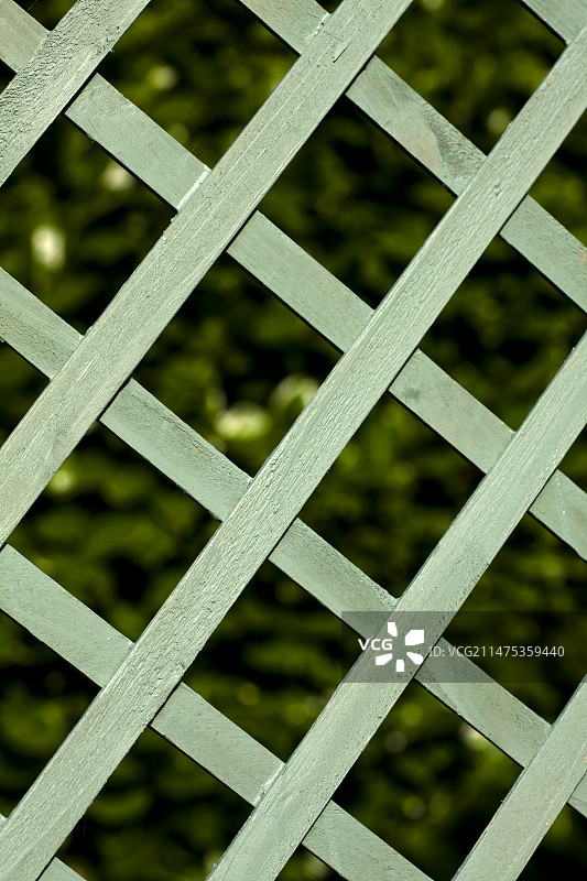 涂有花园漆的棚架图片素材