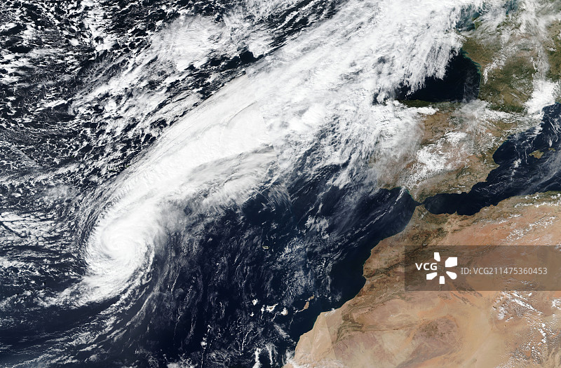 2018年10月莱斯利飓风图片素材