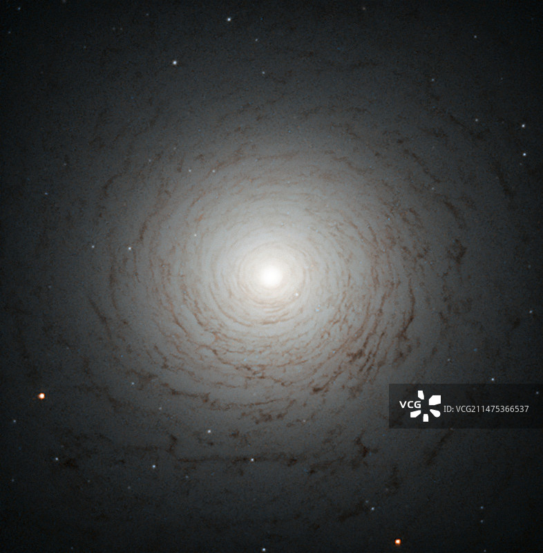 NGC 524 透镜星系，哈勃太空望远镜图像图片素材