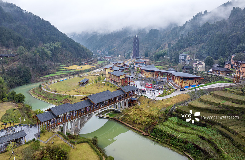 土家古寨湖北宣恩县沙道沟镇两河口村彭家寨耍耍街风光图片素材