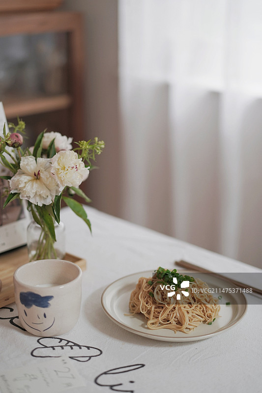 葱油拌面图片素材