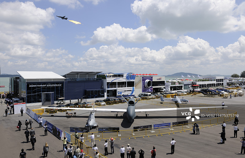 诺斯罗普·格鲁曼RQ-4全球鹰无人机图片素材