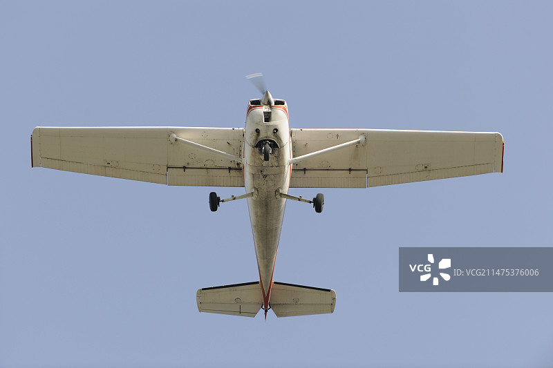 Cessna 150M 轻型飞机图片素材