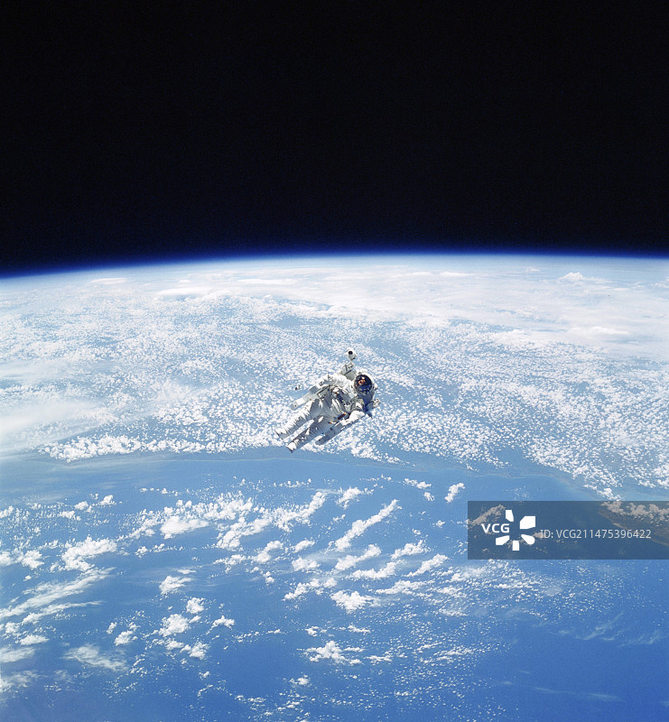 1984年载人机动装置太空行走图片素材