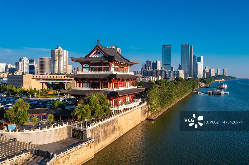 长沙湘江沿江风光杜甫江阁图片素材