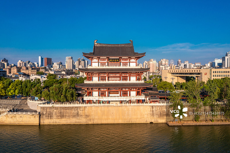 长沙湘江沿江风光杜甫江阁图片素材