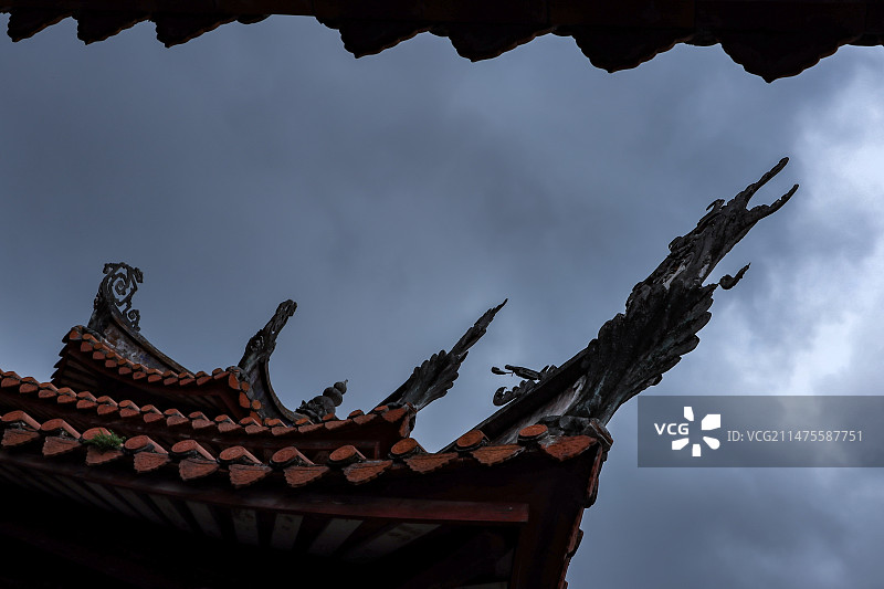 泉州传统建筑局部龙生九子，燕尾设计图片素材