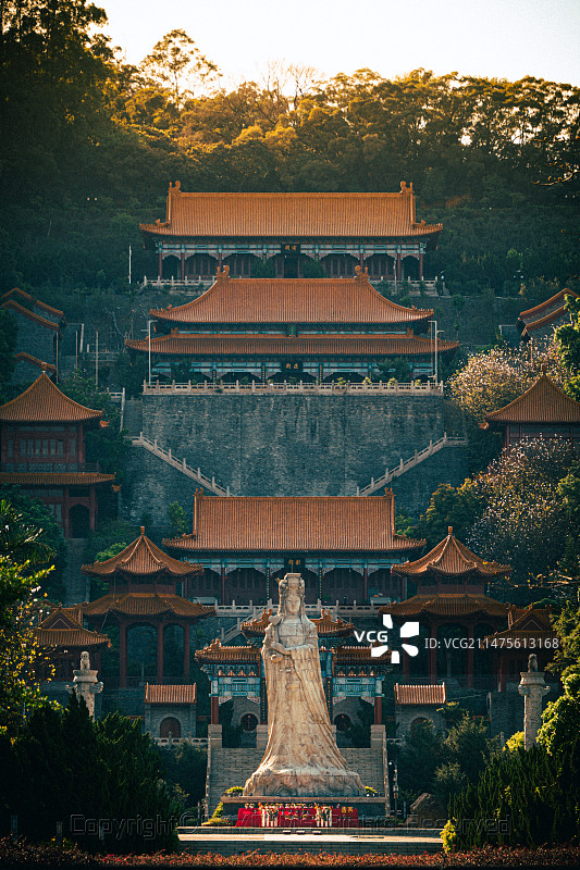 夕阳下的南沙天后宫图片素材