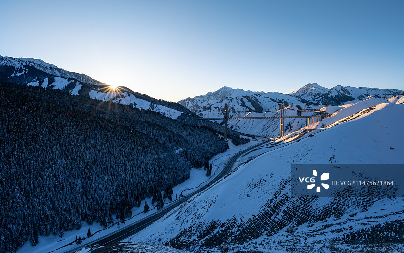 果子沟大桥图片素材