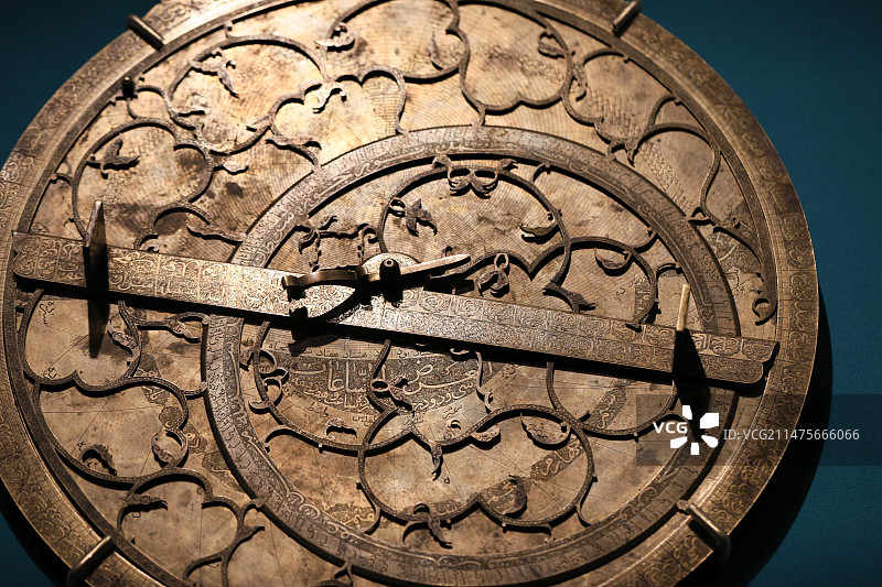 故宫博物院璀璨波斯伊朗文物精华展星盘图片素材