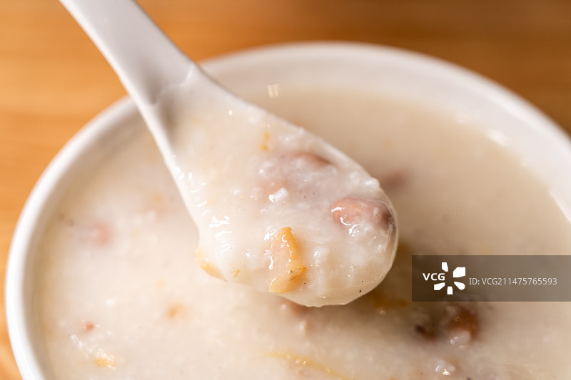 粤式早茶传统柴鱼花生粥图片素材