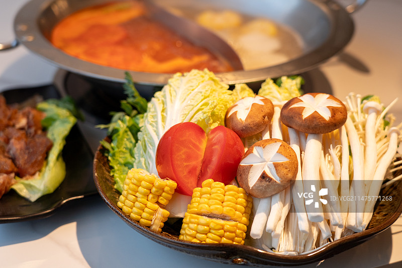 潮汕牛肉火锅 配菜杂菜拼盘图片素材