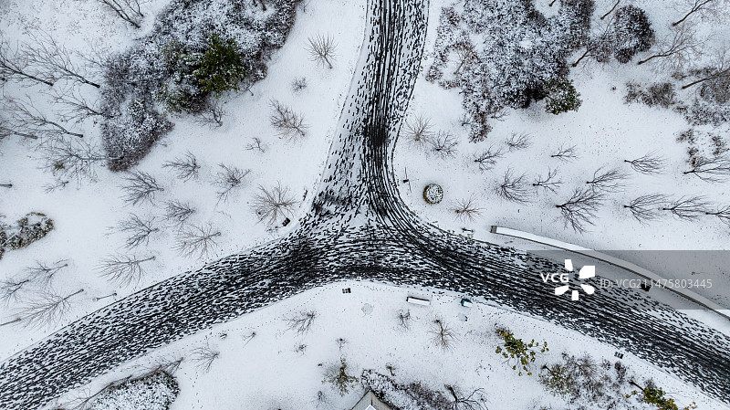 周口铁路公园雪景图片素材