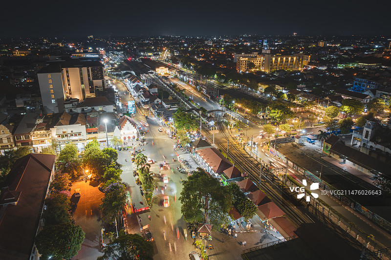 印尼爪哇岛日惹城市建筑夜景航拍图片素材