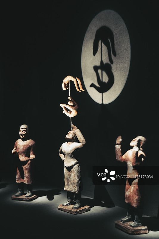 大同博物馆北魏杂技俑图片素材