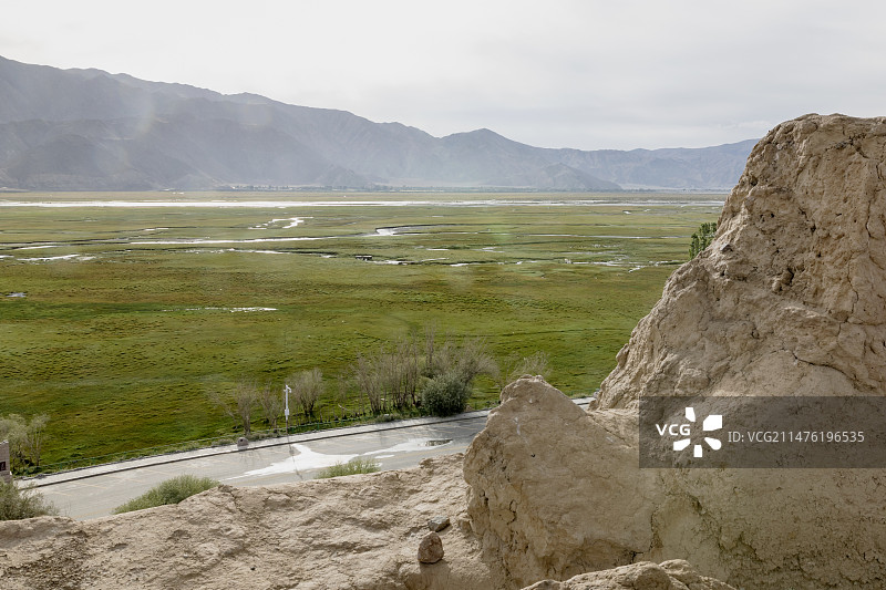 它什库尔干石头城-中国三大石城之一,它守望天高云淡,亘古雪山.守望丝绸之路.图片素材