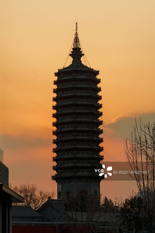 通州燃灯塔日落时分图片素材