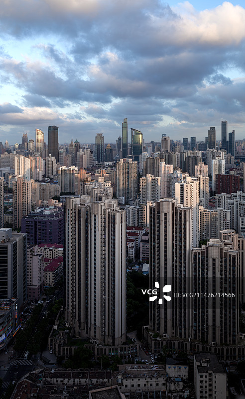 上海普陀区长寿路城市风光图片素材