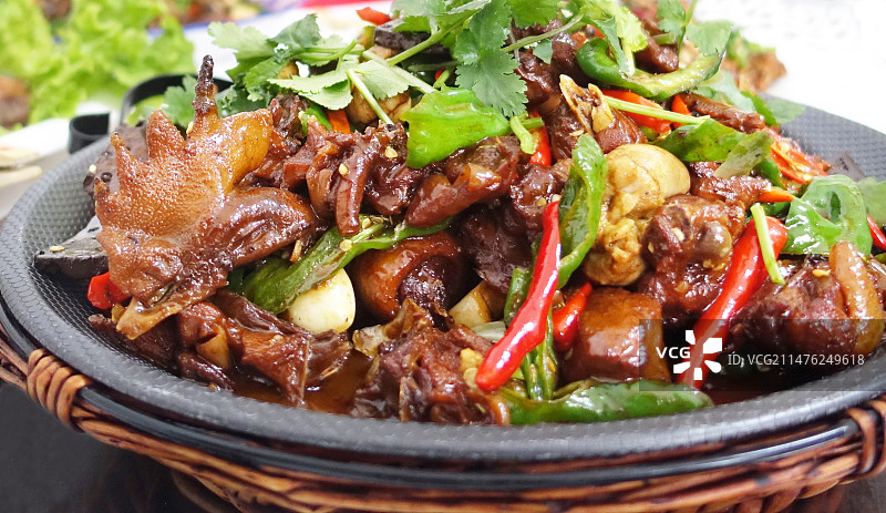 山东枣庄美食辣子鸡图片素材