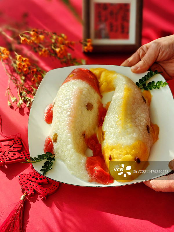 年年有鱼八宝饭图片素材