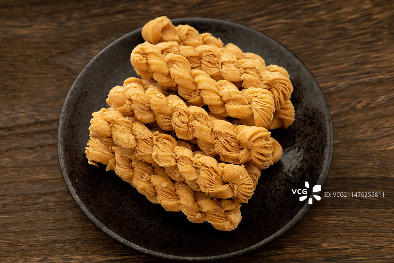 酥脆千层麻花图片素材