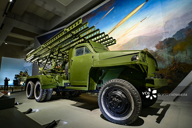 苏联造BМ-13火箭炮图片素材