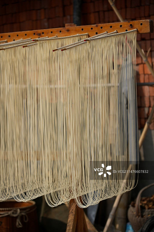 手工挂面晾晒图片素材