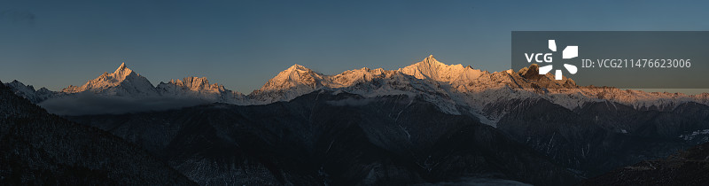 梅里雪山图片素材