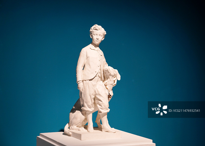 上海 闵行博物馆 法国 让·巴普蒂斯特 《王子和他的爱犬尼禄》图片素材