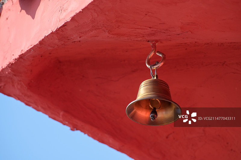 挂在墙角的铃铛 风铃图片素材