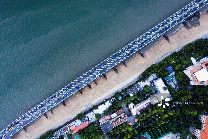 厦门大学与演武大桥海面俯拍图片素材
