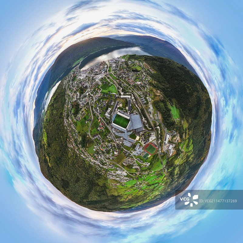 北欧挪威，松恩-菲尤拉讷郡——松达尔Sogndal小镇航拍图片素材