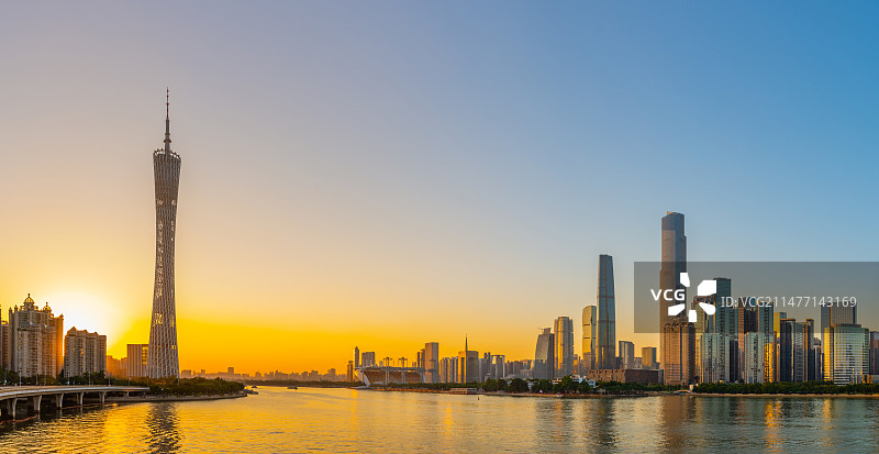 广州 珠江两岸 广州塔 东西塔 广州风光 广州城市建筑 珠江 珠江新城 标志性建筑 高楼大厦图片素材