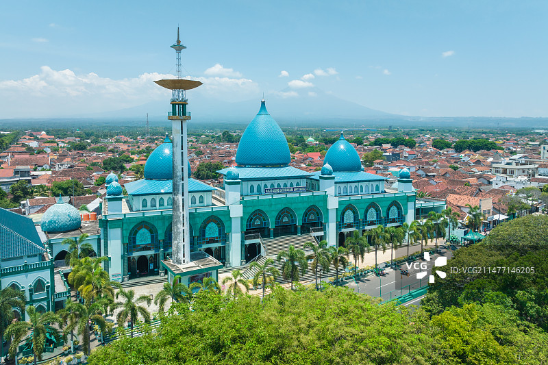 印尼爪哇岛Banyuwangi巴纽旺宜外南梦城市建筑风光航拍图片素材