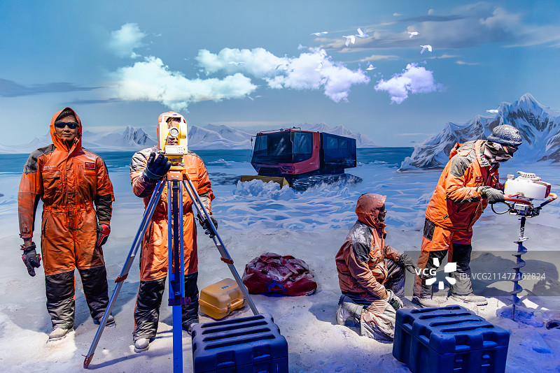 中国南极科考站工作场景蜡像图片素材