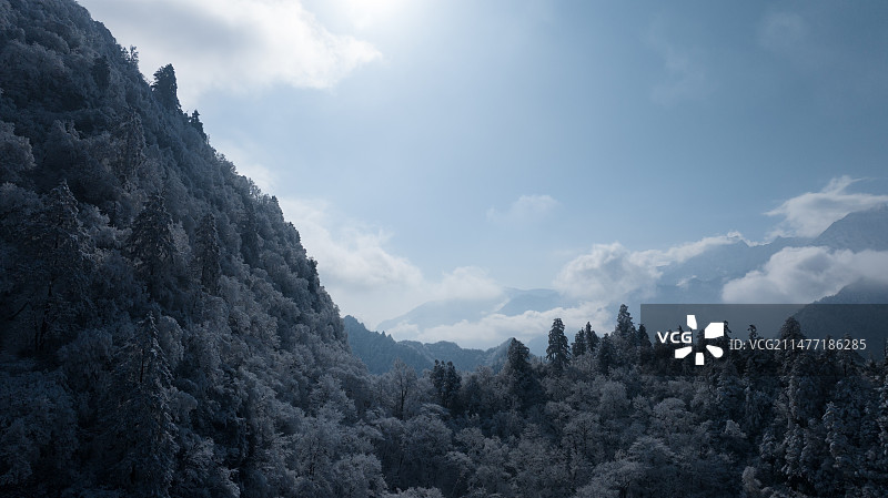雪后的雪山图片素材