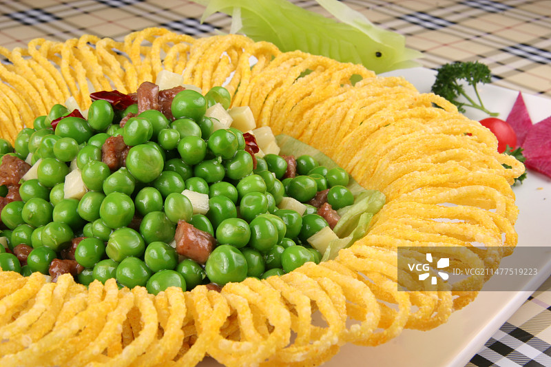 雀巢豌豆牛肉粒图片素材