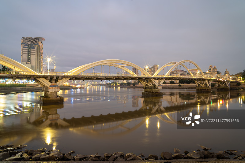 日落时分的福州解放大桥图片素材