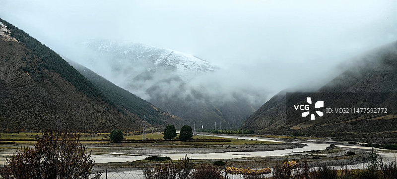 西藏东达山图片素材