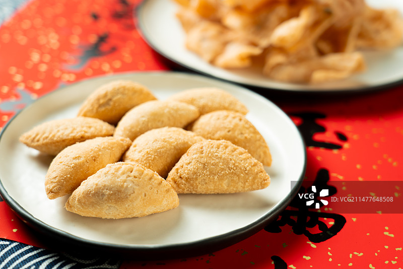 广东传统贺年食品 新年美食 春节传统美食 炸酥角 炸油角  特写 静物 棚景图片素材