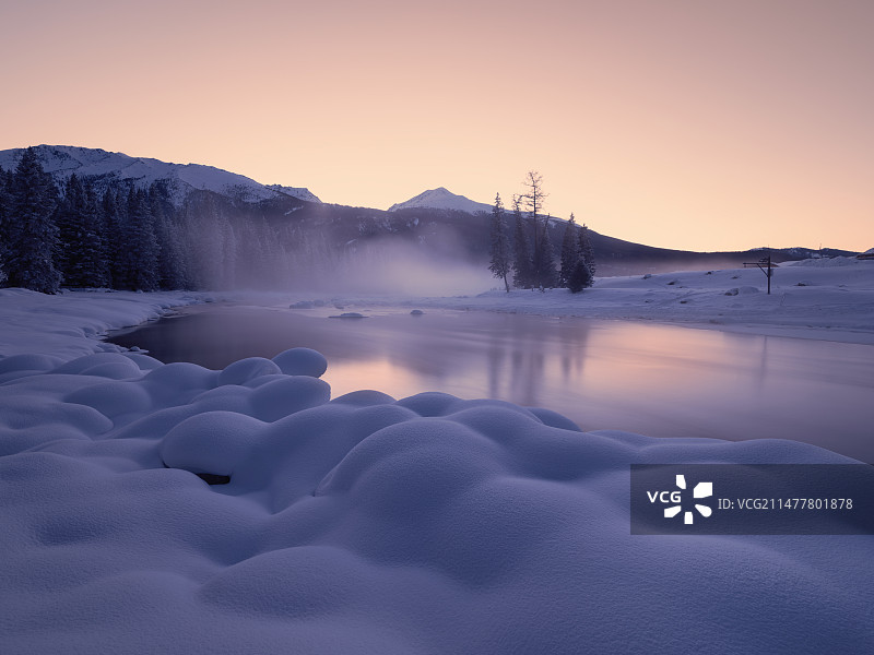 喀纳斯河图片素材