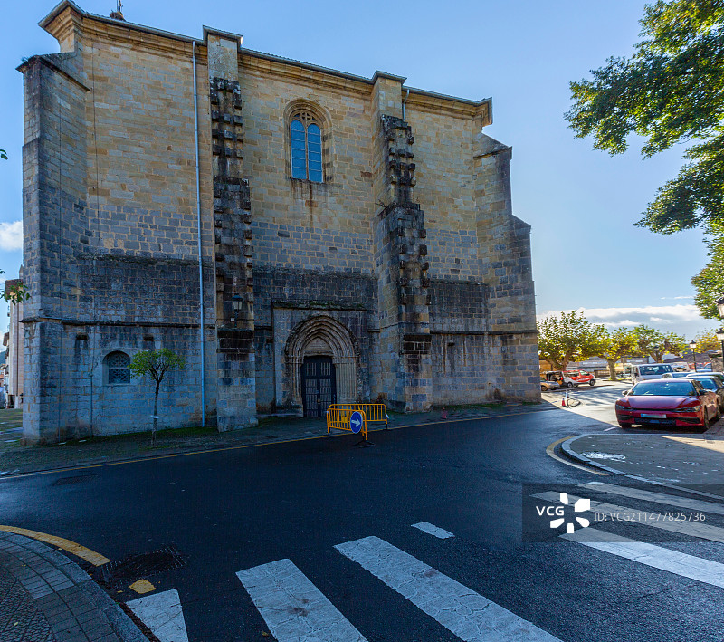 西班牙毕尔巴鄂格尔尼卡小镇宗教建筑图片素材