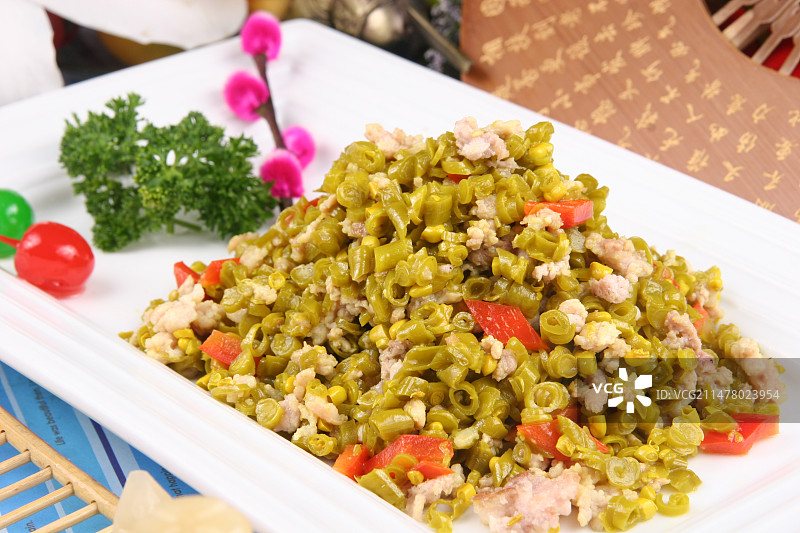 酸豇豆炒肉末图片素材