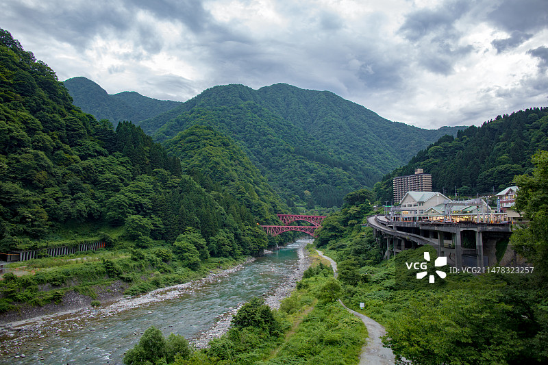 亚洲日本富山县宇奈月温泉的风光图片素材