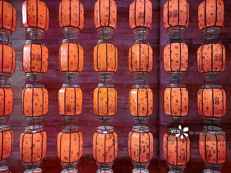 墙上挂满红灯笼图片素材