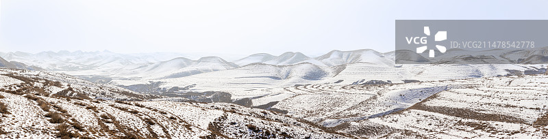 宁夏吴忠同心县山地立春雪景图片素材