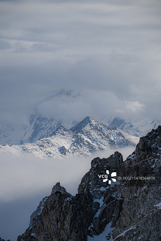 新疆昌吉博格达峰图片素材