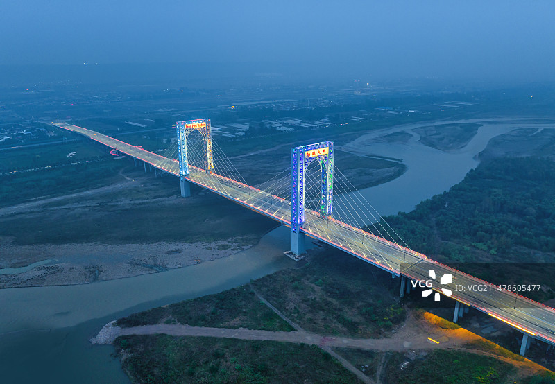 宝鸡陈仓区的陆港大桥-拍摄于宝鸡陈仓图片素材